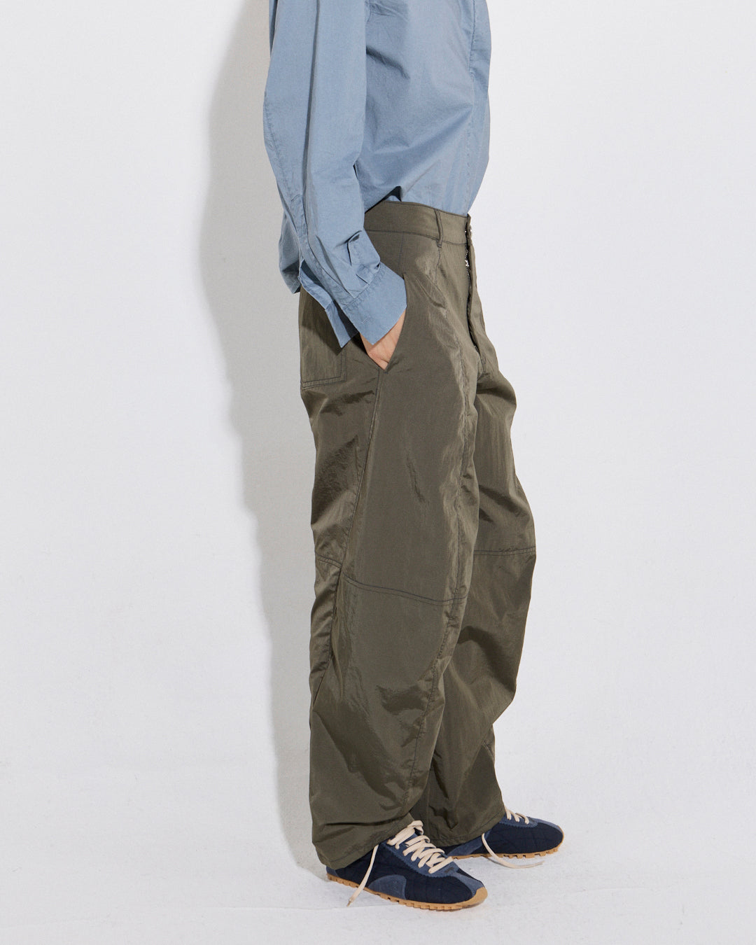 KHAKI