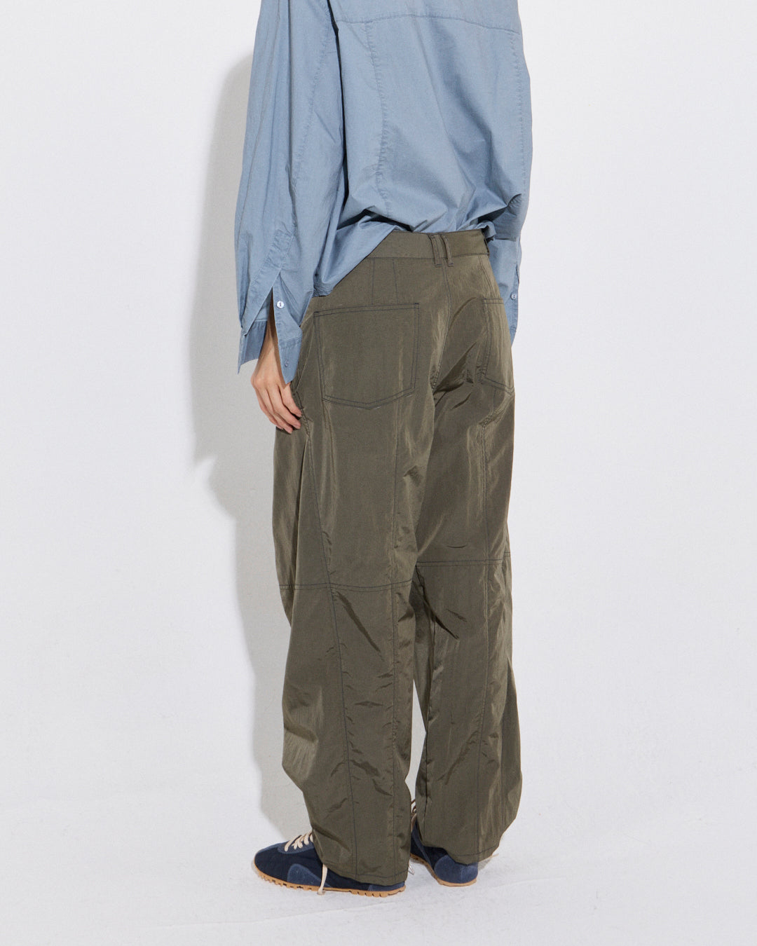 KHAKI